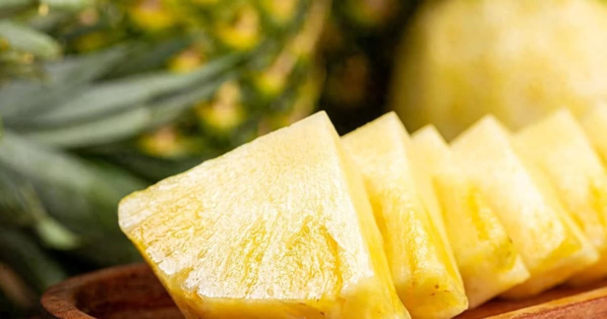Những người không nên ăn dứa