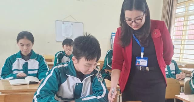 Dạy học tiếng Anh ở vùng khó: Biến áp lực thành động lực