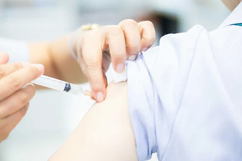 'Ma trận' vắc-xin: Quyền được bảo vệ trước thông tin nhiễu