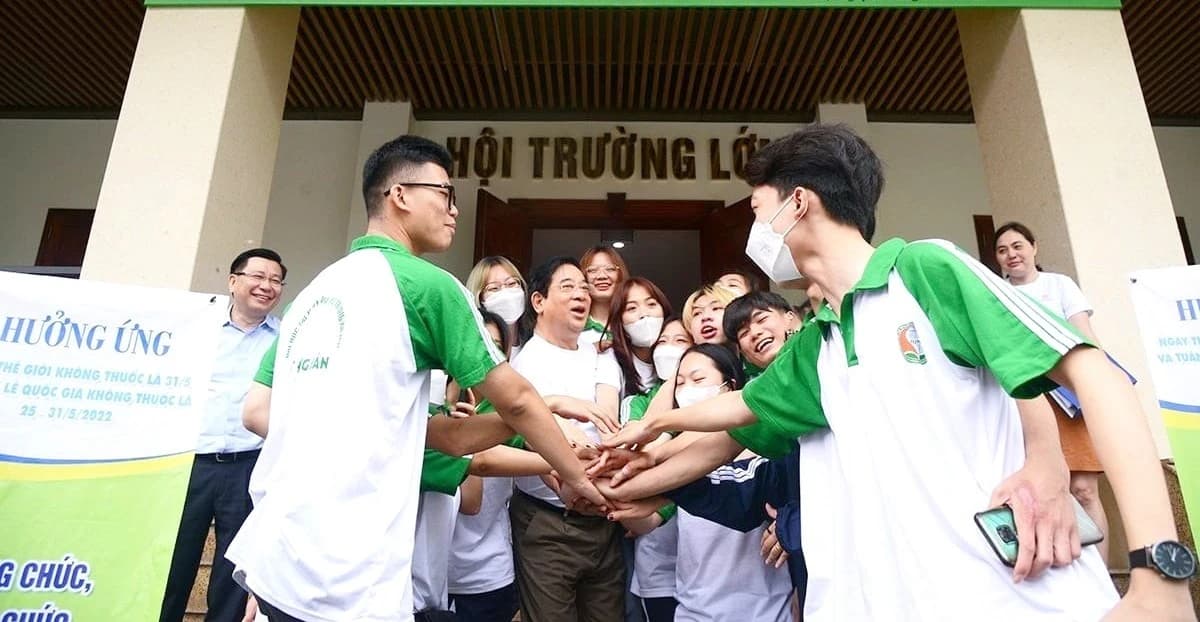 Đoàn viên thanh niên cần đi trước trong cuộc chiến với thuốc lá thế hệ mới