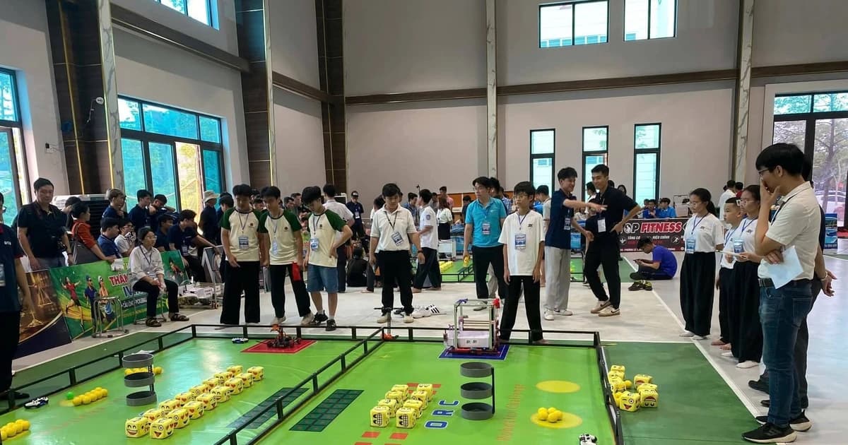 Học sinh Tuyên Quang giành 2 giải Nhì tại Robocon ORC khu vực miền Bắc
