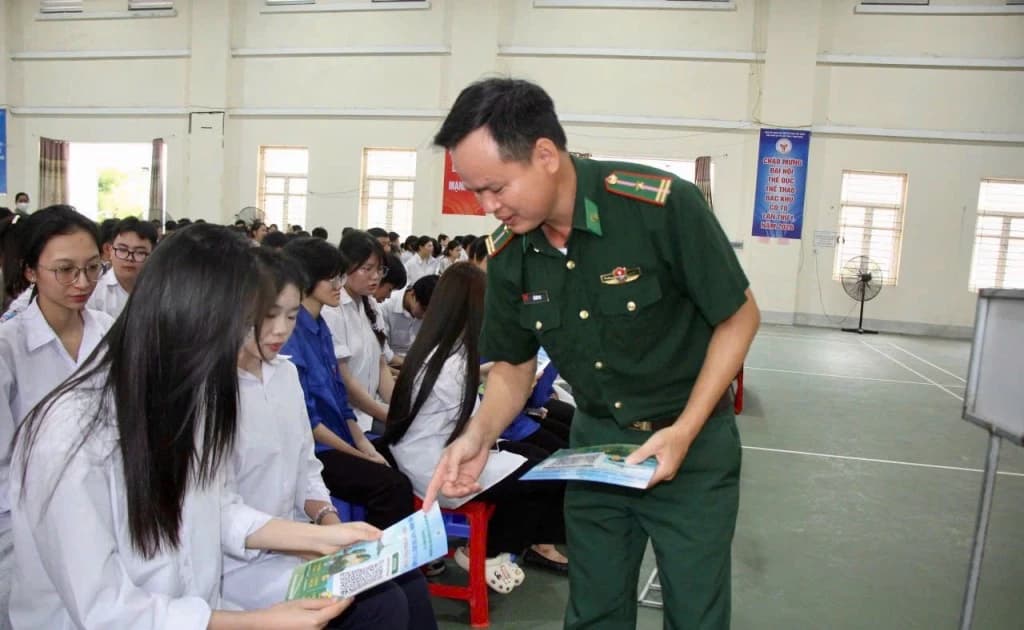 Triển khai hòm thư điện tử tố giác tội phạm ẩn danh cho học sinh ở Quảng Ninh