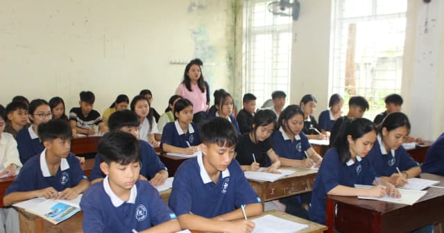 Chuyên gia tâm lý đưa 'toa thuốc' cho phụ huynh và học sinh