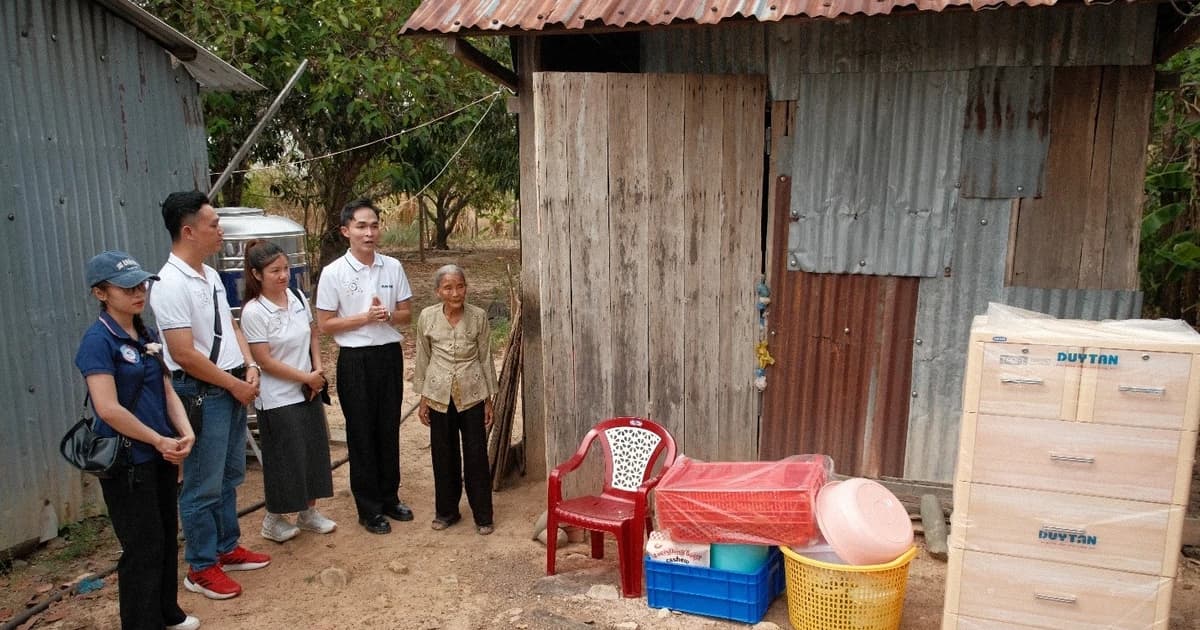 Duy Tân mang chia sẻ yêu thương đến học sinh vùng biên Ia Lốp, Đắk Lắk
