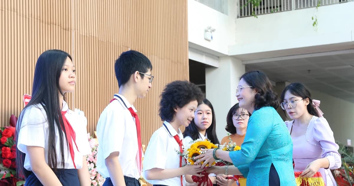 Cô Hiệu trưởng gửi lời nhắn ý nghĩa tới học trò trước kỳ nghỉ hè