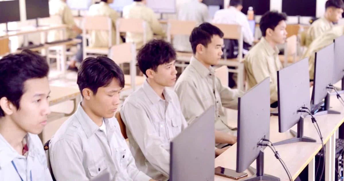 Chính sách học bổng là 'cú hích' lớn cho đào tạo ngành kỹ thuật then chốt