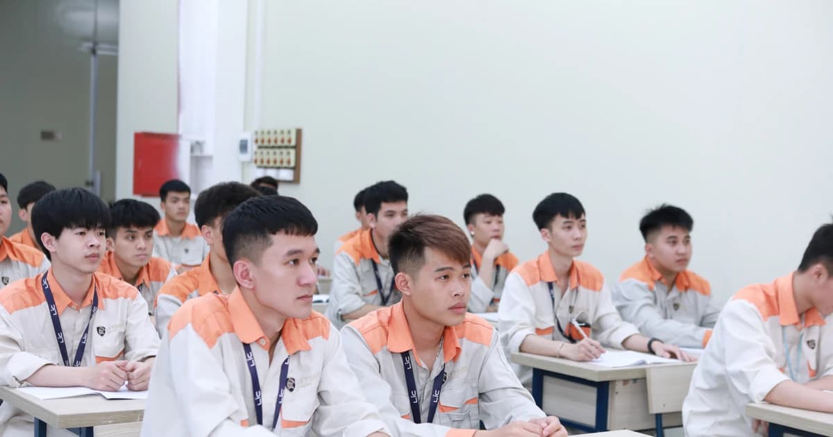 Trao quyền chọn ngoại ngữ cho trường nghề giúp giảm áp lực cho người học