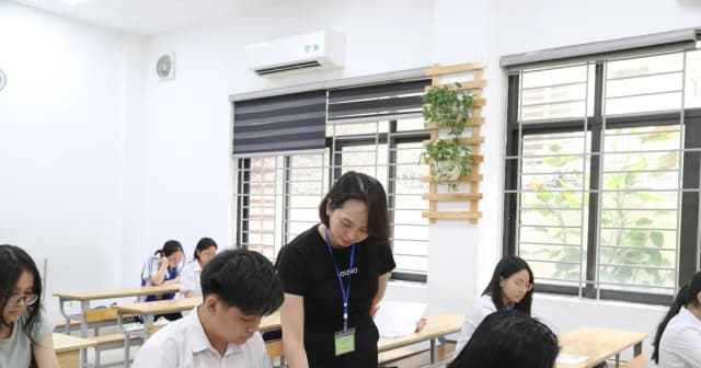 Đề Văn thi vào lớp 10 Hà Nội giàu tính mở, khơi gợi những kết nối tích cực