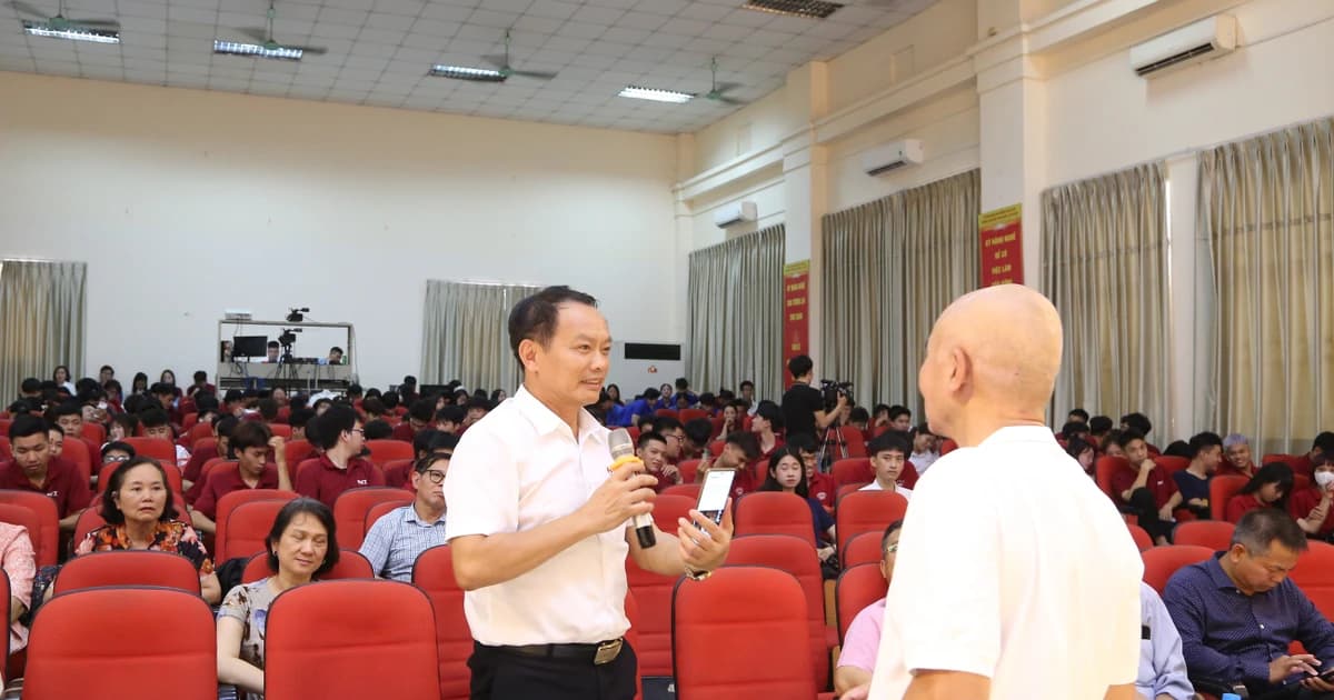 Đào tạo nhân lực chất lượng cao 'chìa khóa' cho chuyển đổi xanh