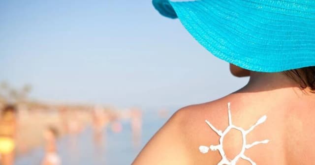 Giải đáp tất tần tật cách sử dụng kem chống nắng