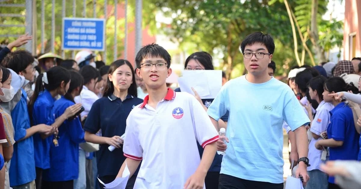 Hơn 1.300 thí sinh hoàn thành Kỳ thi vào Trường THPT chuyên Lam Sơn