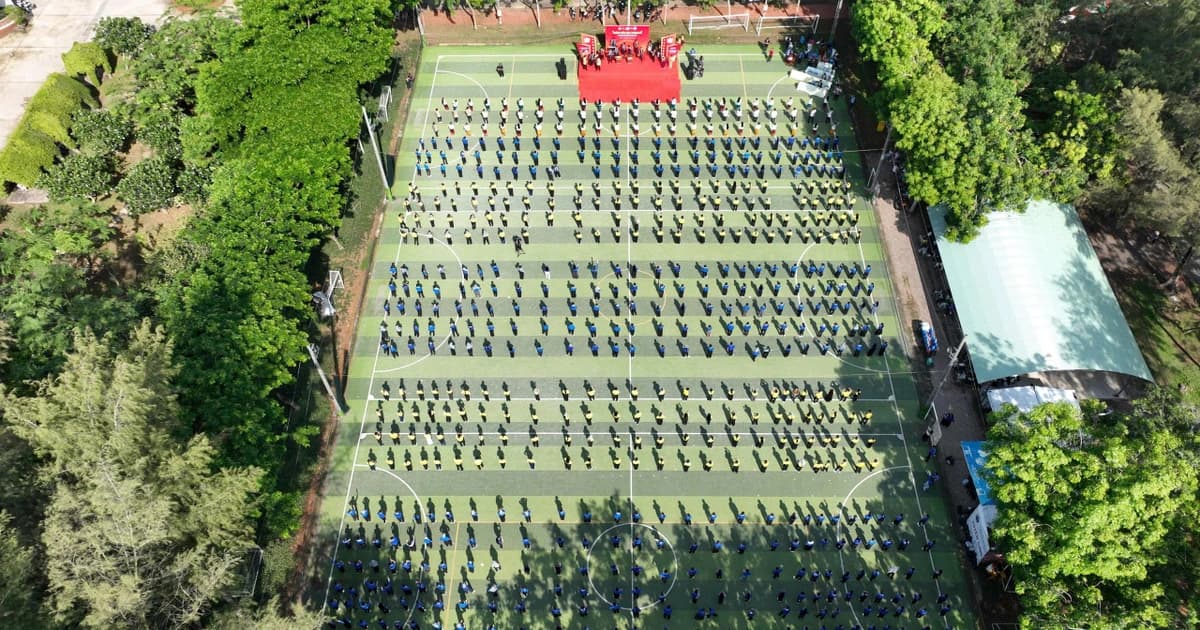 Hơn 1.000 giảng viên, sinh viên Đại học Trà Vinh đồng diễn dân vũ Khmer
