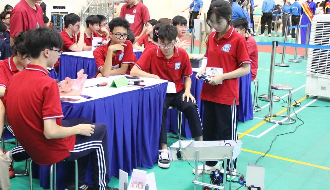 Thúc đẩy bình đẳng giới trong đào tạo giáo viên STEM