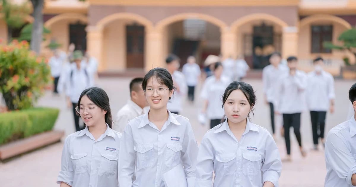 Những dấu ấn đặc biệt trong buổi thi đầu tiên Kỳ thi tốt nghiệp THPT 2026