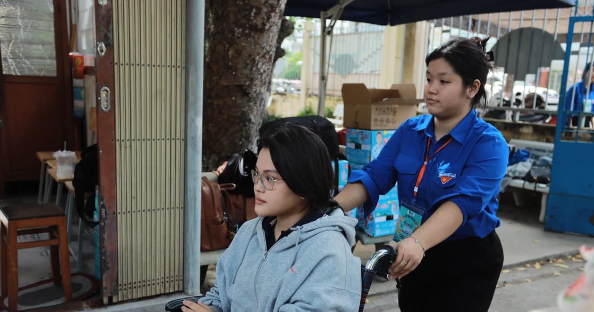Hàng nghìn 'màu áo xanh' Tây Ninh đồng loạt ra quân Tiếp sức mùa thi 2026
