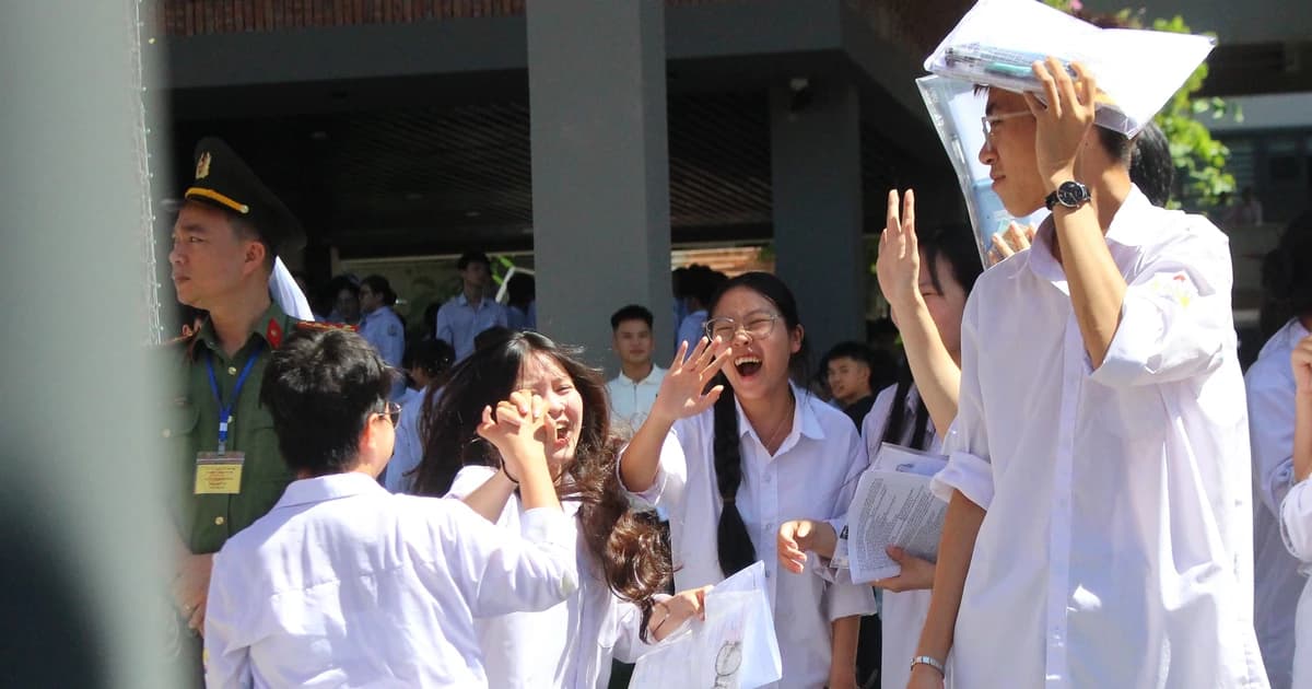 Những cung bậc cảm xúc của sĩ tử Hà Tĩnh trong Kỳ thi tốt nghiệp THPT 2026