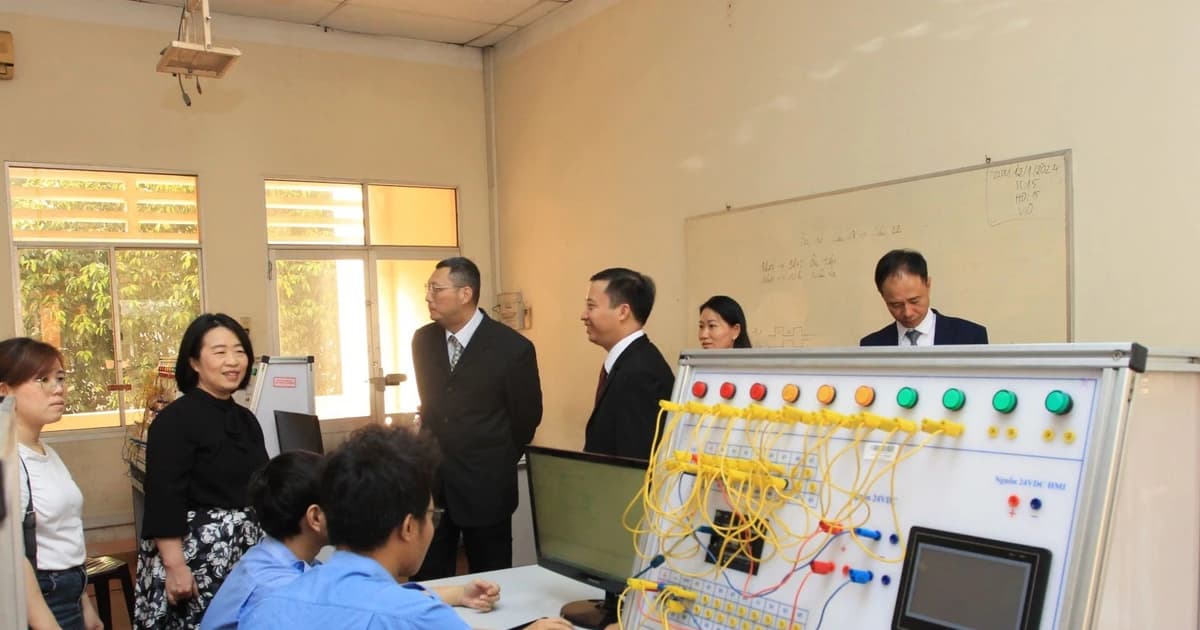 Nâng tầm chất lượng giáo viên dạy thực hành tại trường nghề