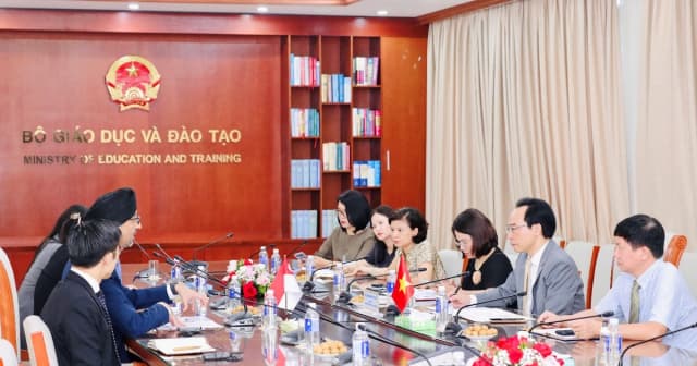 Tăng cường hợp tác giáo dục và đào tạo Việt Nam - Singapore