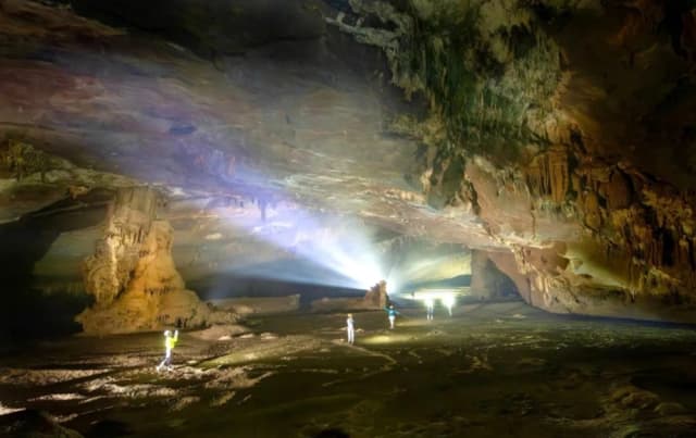 Phát hiện hang động mới tại Vườn quốc gia Phong Nha - Kẻ Bàng