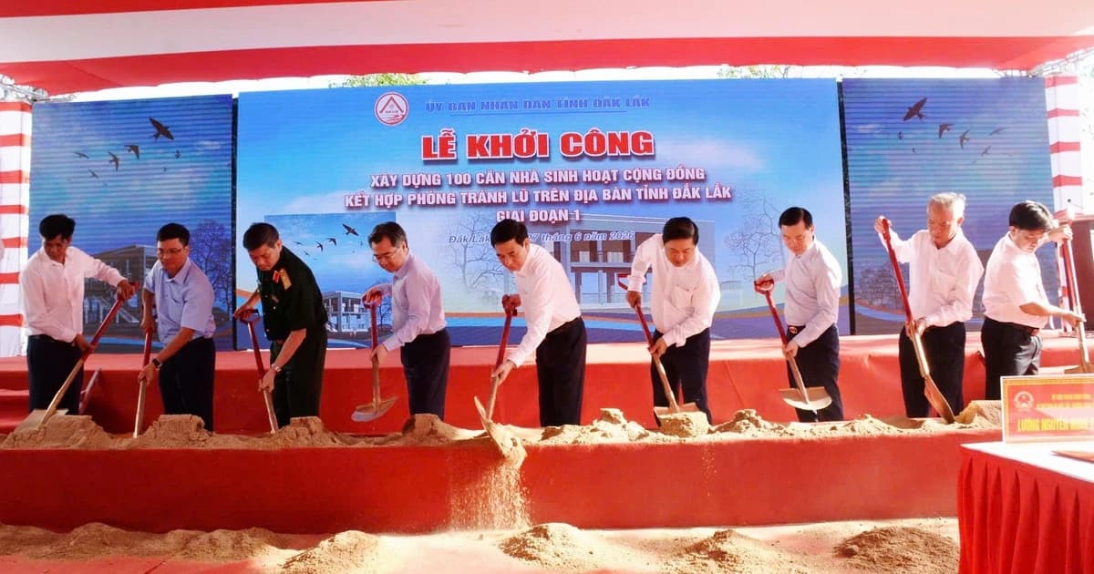 Phó Thủ tướng Phan Văn Giang dự lễ khởi công công trình nhà tránh lũ ở Đắk Lắk