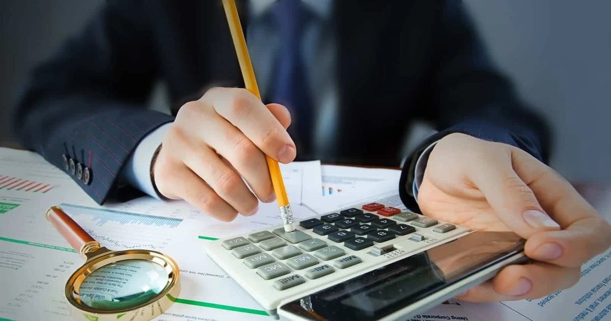 Nhân viên kế toán có được chuyển sang giáo viên tiểu học không?