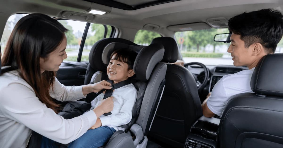Phạt cảnh cáo khi chở trẻ dưới 10 tuổi không có ghế trẻ em từ 15/8