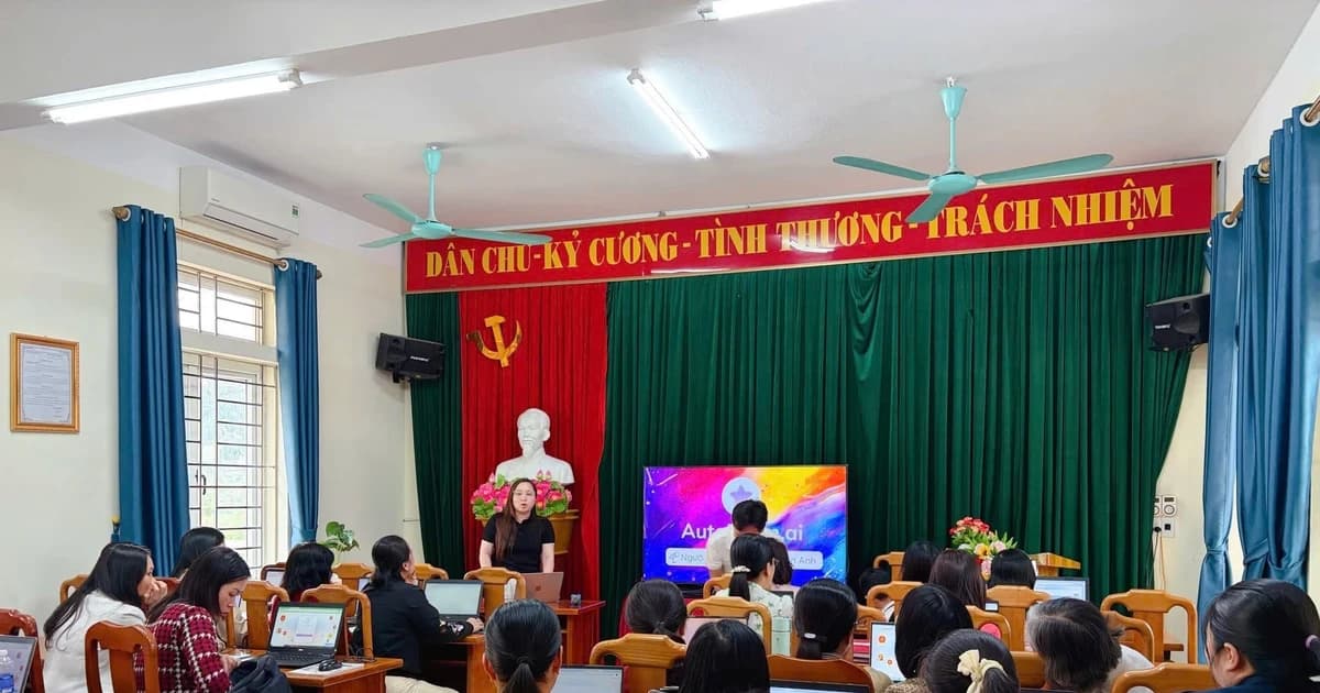Tập huấn AI cho giáo viên - Bước cấp thiết để xây dựng trường học số