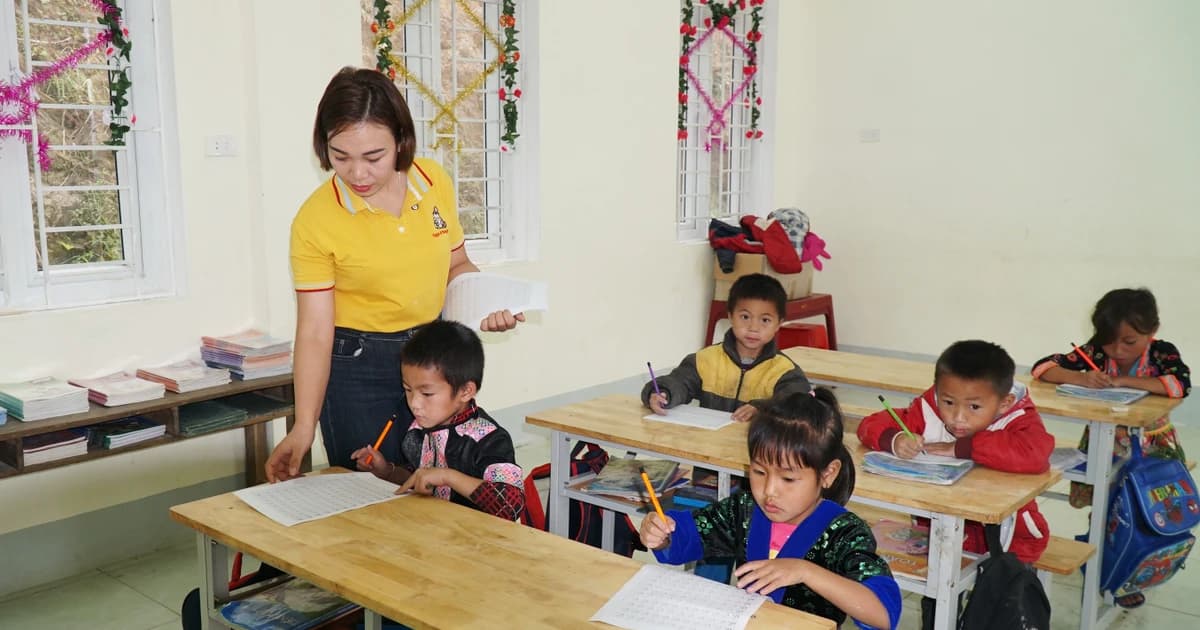 Điểm tựa chính sách 'giữ chân' giáo viên vùng khó