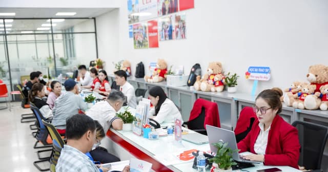 Trường Đại học Kinh tế - Tài chính TPHCM công bố điểm sàn xét tuyển