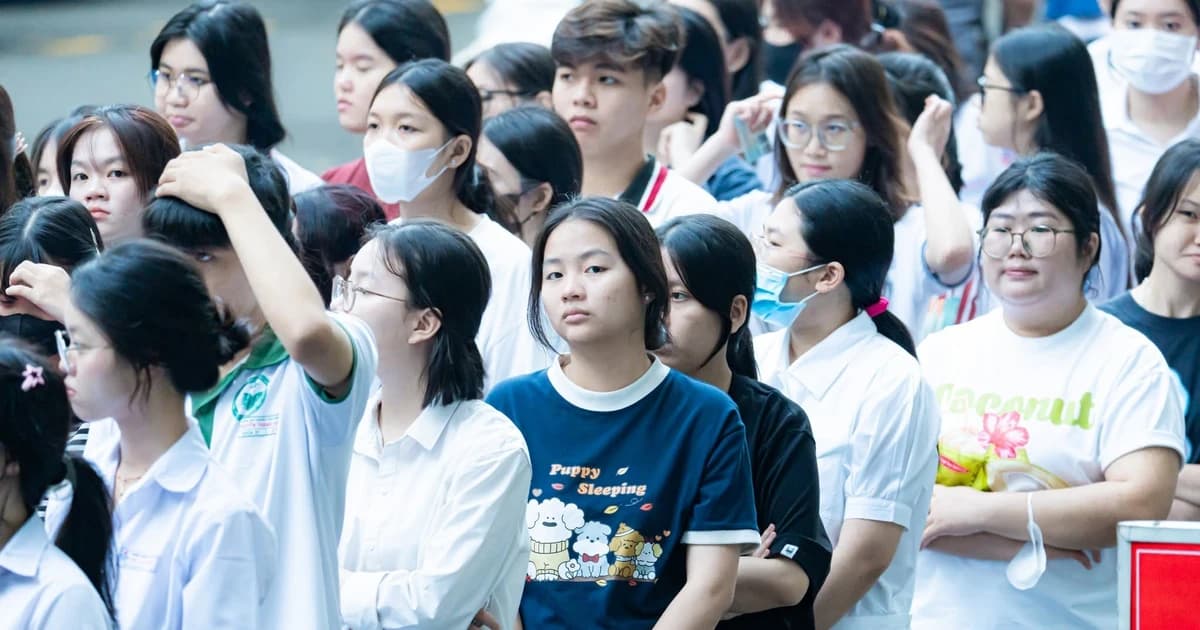 Hai trường đại học thuộc Bộ Công Thương công bố điểm sàn, thấp nhất là 16