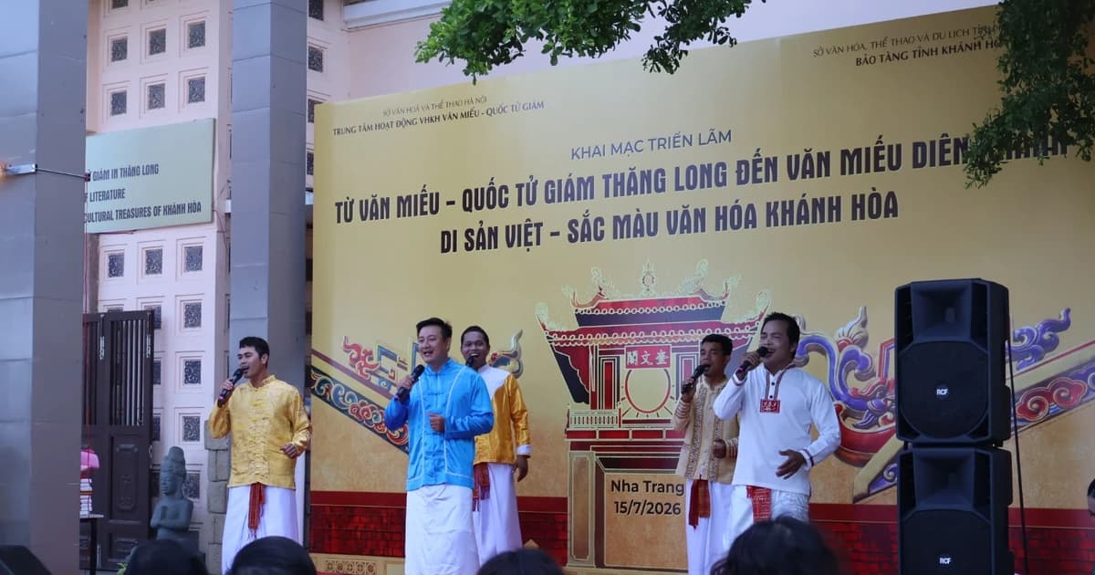 Tái hiện truyền thống tôn sư trọng đạo từ Văn Miếu Thăng Long đến Văn Miếu Diên Khánh