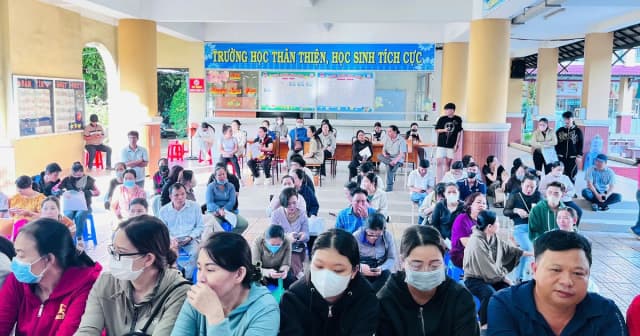 Học sinh TPHCM trúng tuyển bổ sung lớp 10 bắt đầu nhập học từ ngày 4/8