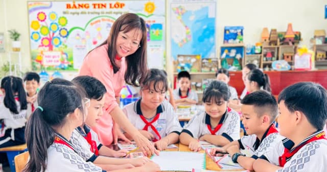 Bỏ chế độ tập sự: Giáo viên sớm ổn định công việc, nhà trường tăng trách nhiệm