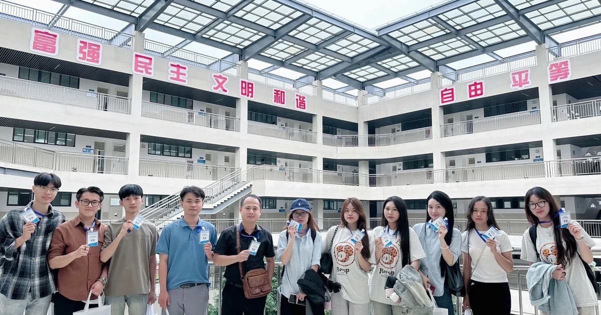 Đào tạo sinh viên hội nhập từ ba trụ cột Ngôn ngữ – Chuyên môn – Công nghệ