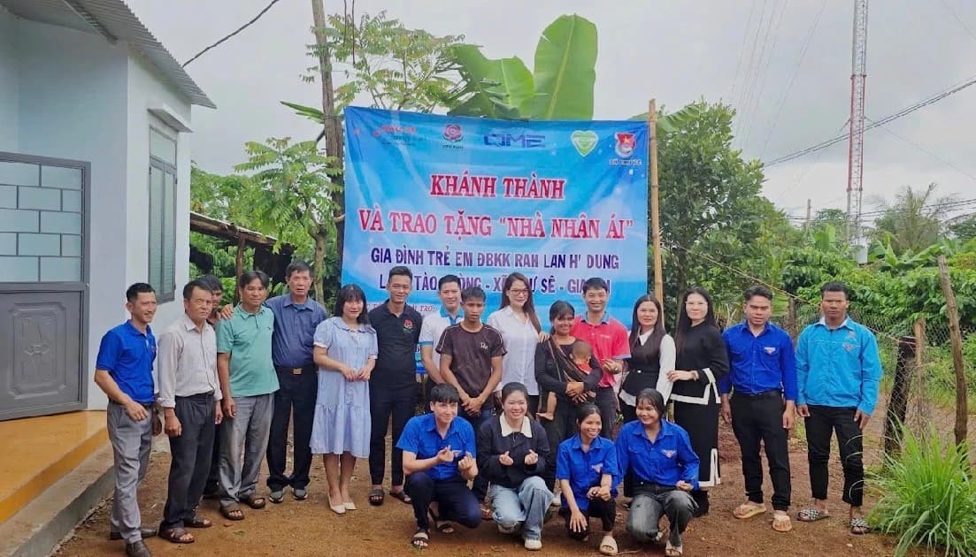 Chung tay phát triển giáo dục vùng sâu, vùng xa, hỗ trợ gia đình có trẻ đặc biệt