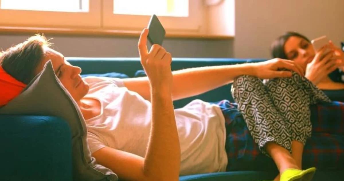 Đừng để mạng xã hội ‘vắt kiệt’ sức khỏe
