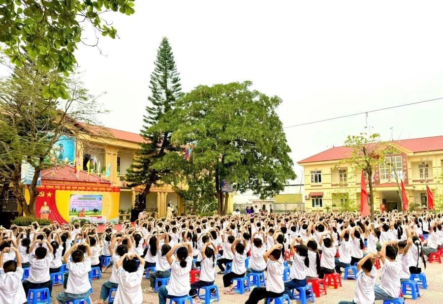 Tiêu chuẩn bố trí hiệu trưởng trường học sau sắp xếp ở Phú Thọ