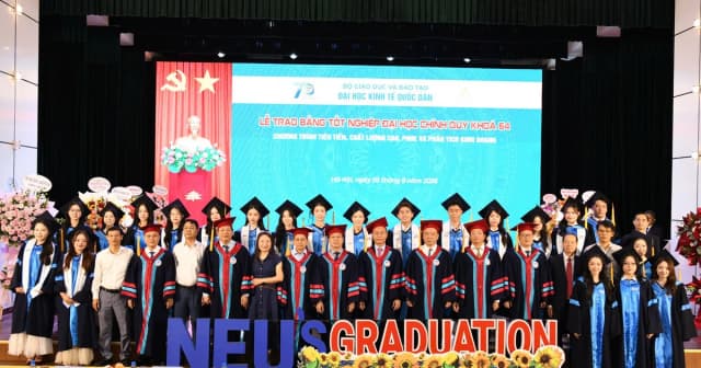 Lời nhắn của Giám đốc ĐH Kinh tế Quốc dân đến các tân cử nhân