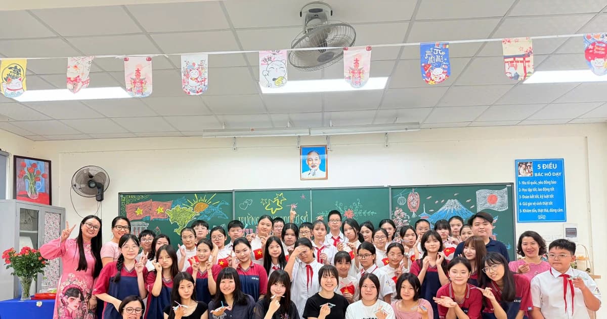 Học sinh Nhật Bản giao lưu văn hóa với học sinh Thủ đô