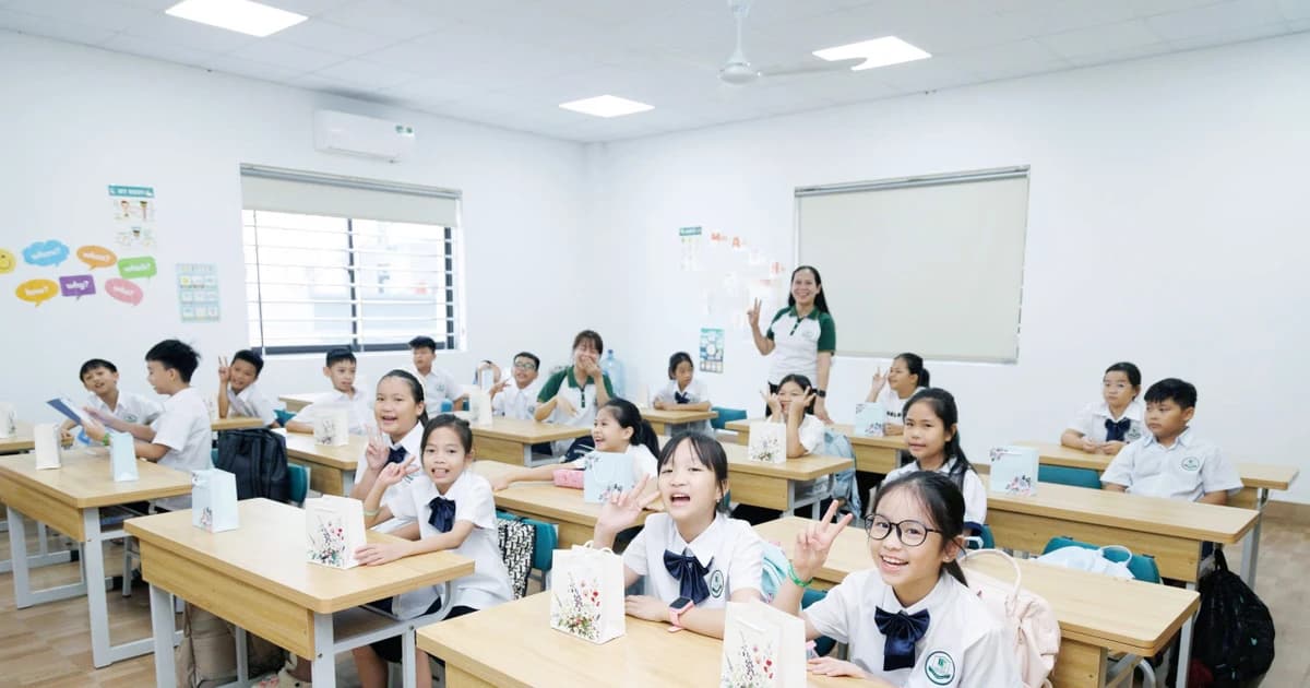 Trường Phổ thông Phùng Hưng hân hoan chào đón tân học sinh năm 2026