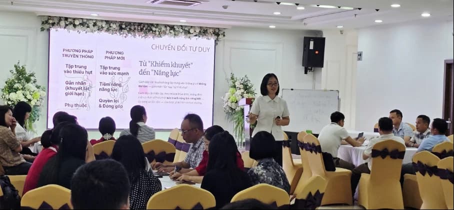 Nâng cao năng lực hỗ trợ học sinh khuyết tật học hòa nhập