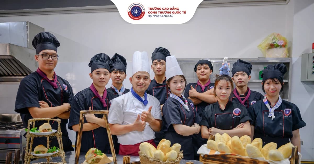 Kỹ thuật chế biến món ăn: Theo đuổi đam mê, mở lối thu nhập hấp dẫn