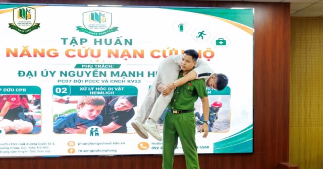 Trang bị kỹ năng an toàn trường học cho giáo viên Trường Phổ thông Phùng Hưng