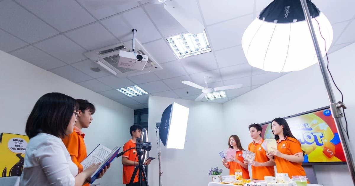 Mô hình giúp sinh viên thực hành thương mại điện tử xuyên biên giới