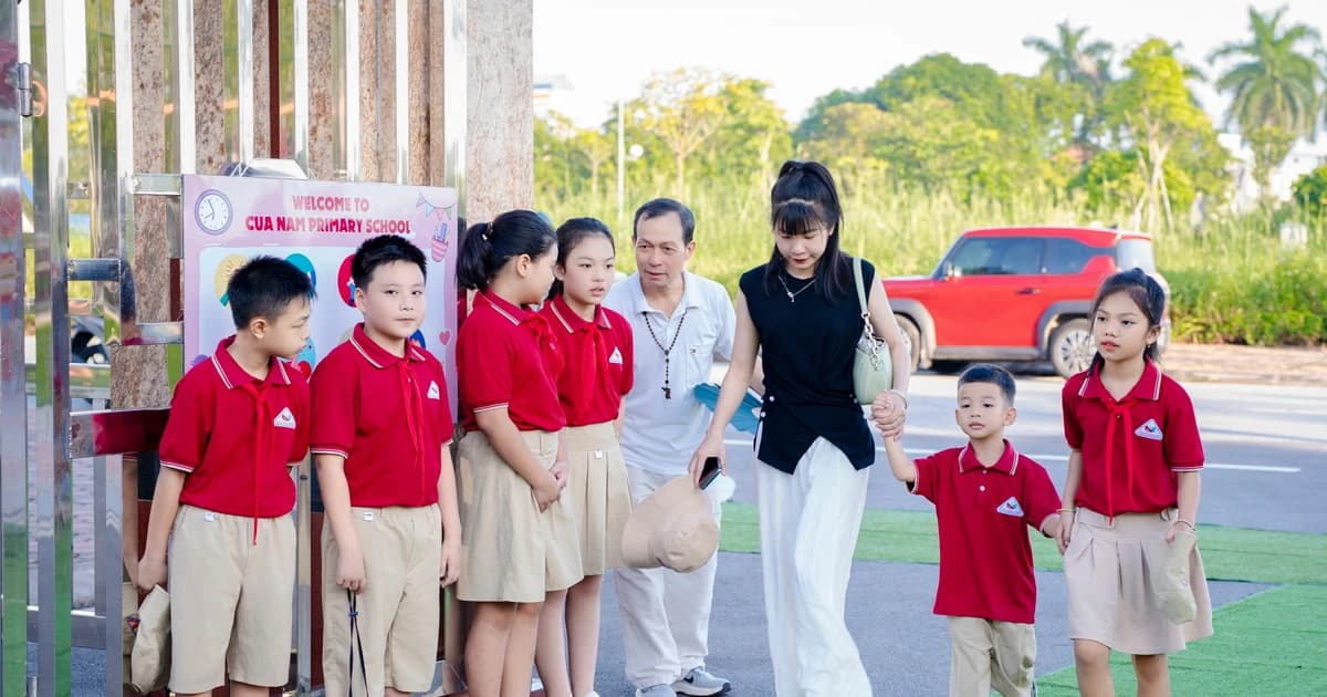 Ninh Bình yêu cầu sắp xếp trường học phải tính đến an toàn đưa đón học sinh