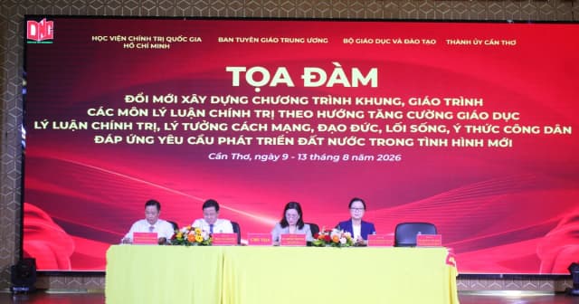 Chuyên gia, nhà giáo xây dựng chương trình, giáo trình các môn lý luận chính trị