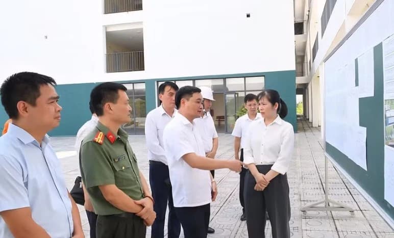 98,48% thí sinh đến làm thủ tục tại Điểm thi Trường THPT Chuyên Tuyên Quang