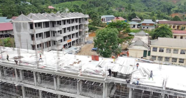 Thanh Hóa hỗ trợ đồng phục, học phẩm cho học sinh nội trú xã biên giới
