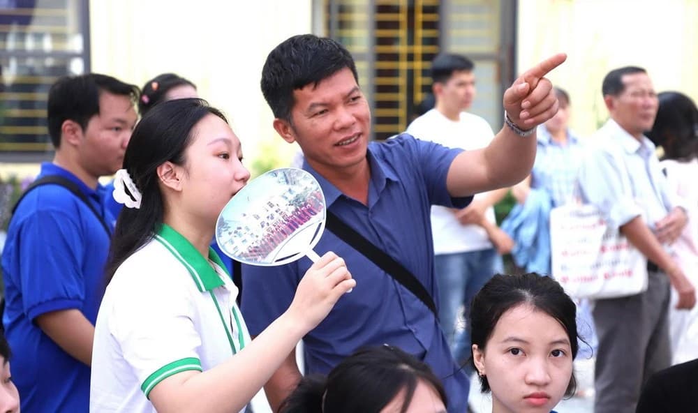 Hơn 1.300 tân sinh viên K14 nhập học tại Học viện Phụ nữ Việt Nam