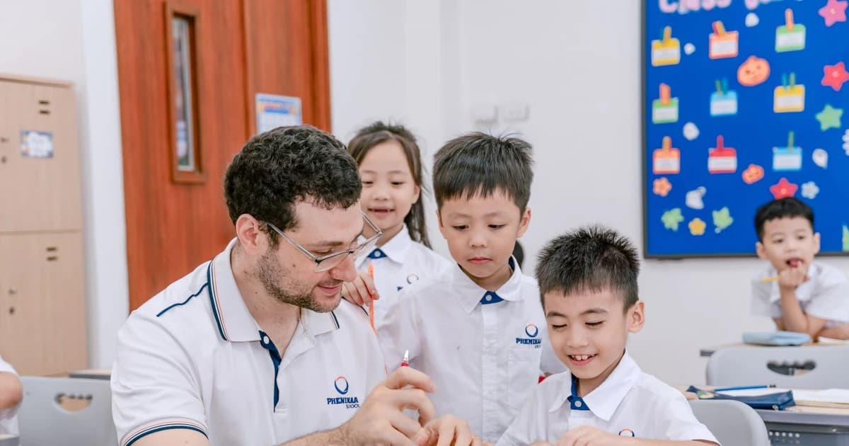 Đề xuất tiêu chí đánh giá trường học triển khai đưa tiếng Anh thành ngôn ngữ thứ 2